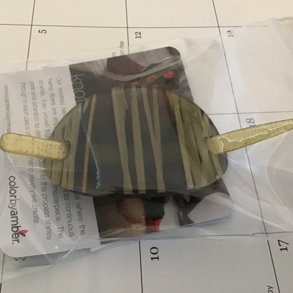 Bear Grass Hair Cuff - Picture 1 of 2